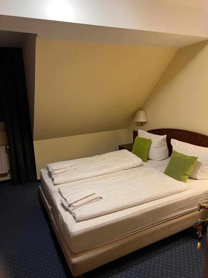 Hotel Am Schloss - Frankfurt An Der Oder Εξωτερικό φωτογραφία