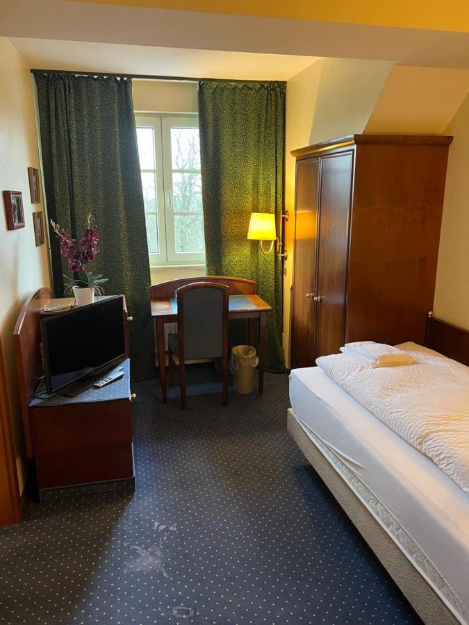 Hotel Am Schloss - Frankfurt An Der Oder Εξωτερικό φωτογραφία