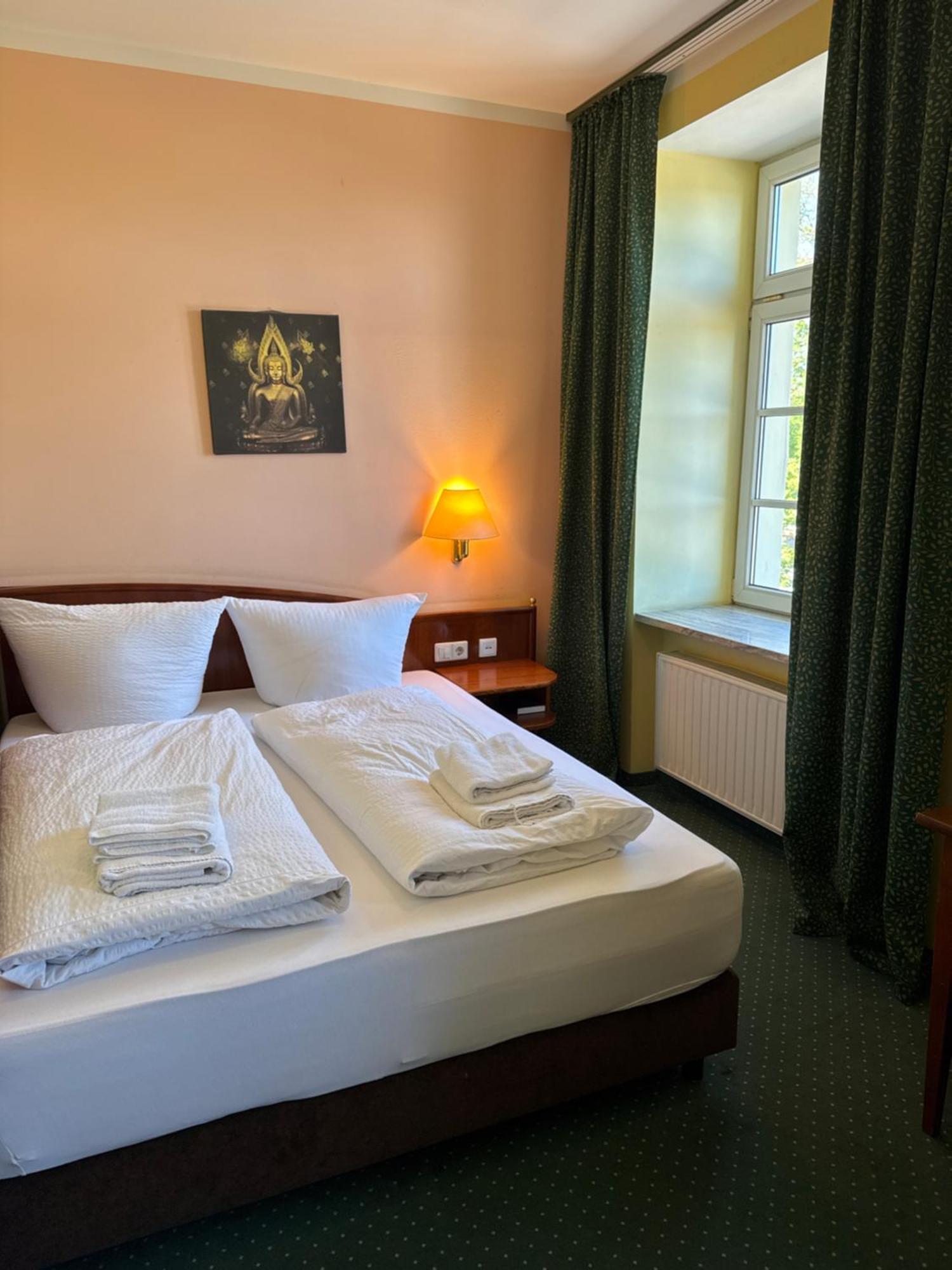 Hotel Am Schloss - Frankfurt An Der Oder Εξωτερικό φωτογραφία